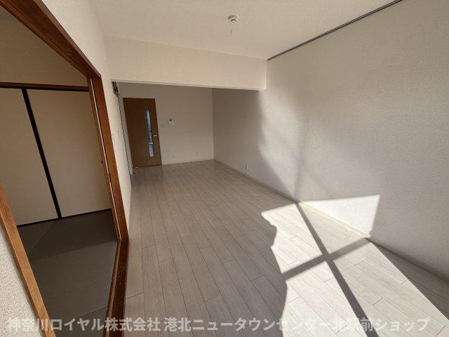 【居間・リビング】