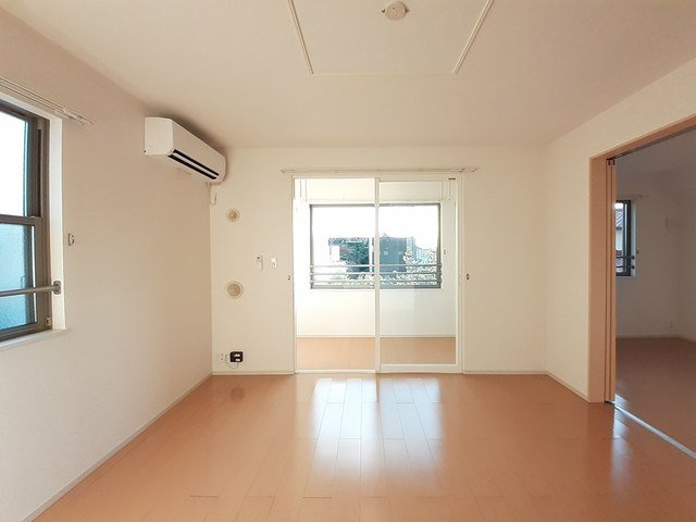 ココ　ウエストの居間・リビング|使いやすい居間です