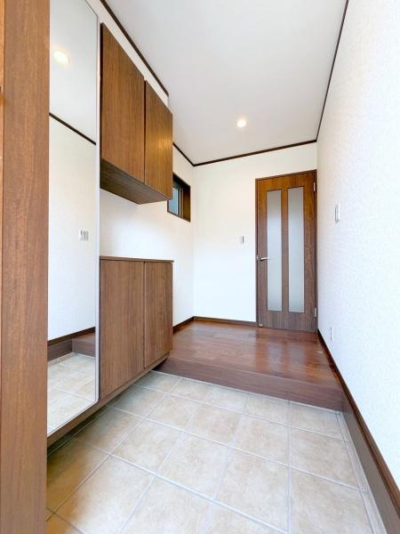 横浜市泉区和泉中央南２丁目の新築一戸建の玄関