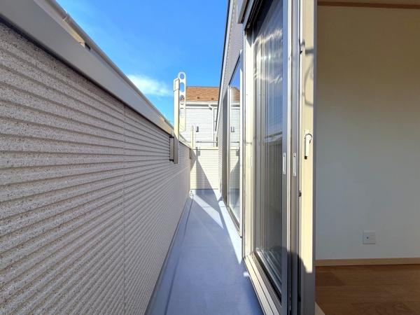 横浜市泉区和泉中央南２丁目の新築一戸建のバルコニー