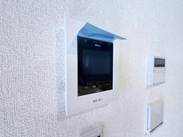 横浜市泉区和泉中央南２丁目の新築一戸建の内観：施工例|インターホン・同仕様写真