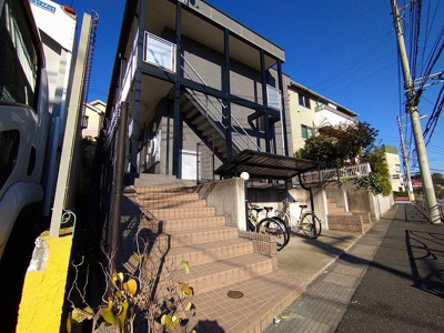 【その他】 | レオパレスマリアンナベルグ | 駐輪場　原付＆自転車のみ駐輪可能