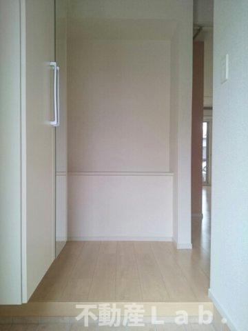 シームリーレジデンスＡの玄関