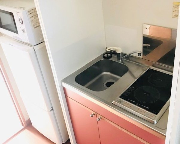 レオパレスストリートハウスのキッチン