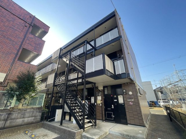 レオパレスネスト中百舌鳥