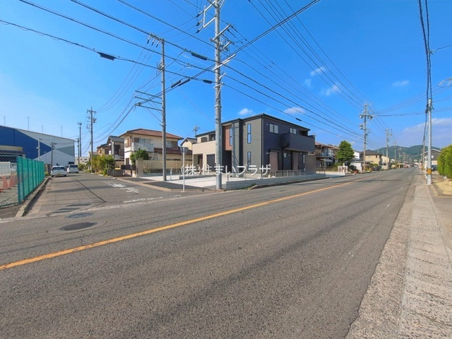 仲介手数料無料）犬山市楽田駅西３号棟の前面道路含む現地写真|前面道路含む現地写真です