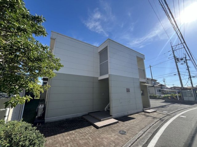 レオパレスＬａｔｉｎａの外観