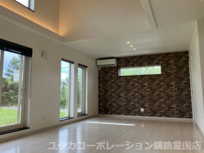 【居間・リビング】 | 白糠町西庶路西二条南1丁目2-29売家