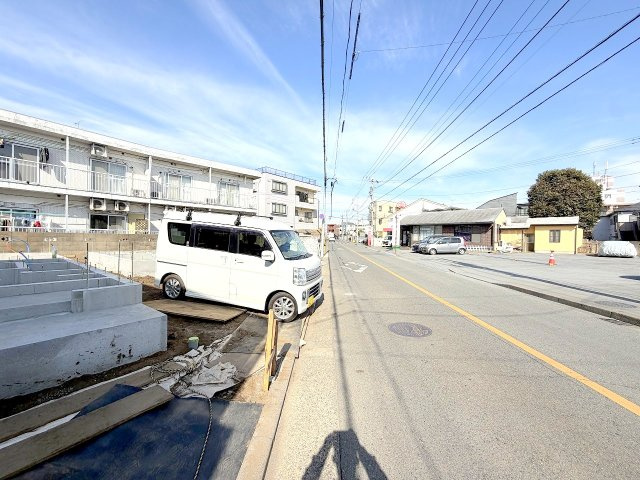 昭島市松原町全２棟　新築分譲の前面道路含む現地写真