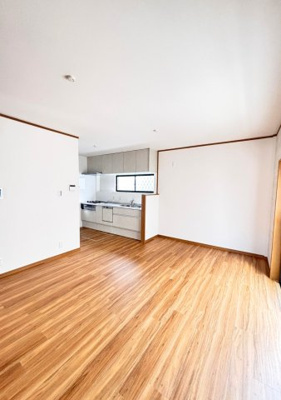 【居間・リビング】 | 東大阪市若江東町三丁目　中古戸建