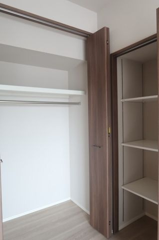 ロイジェント世田谷野沢の収納