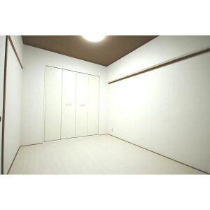 メゾンコメショーの庭