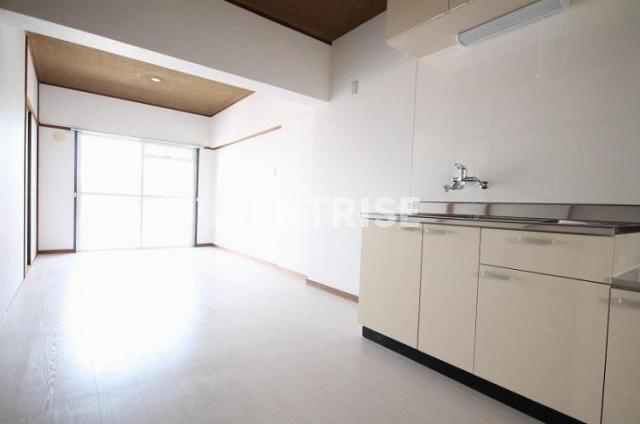 メゾンコメショーの居間・リビング