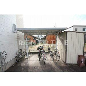 DUPLEX国王100Bの玄関