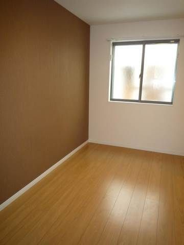 レジデンス下北沢の洋室