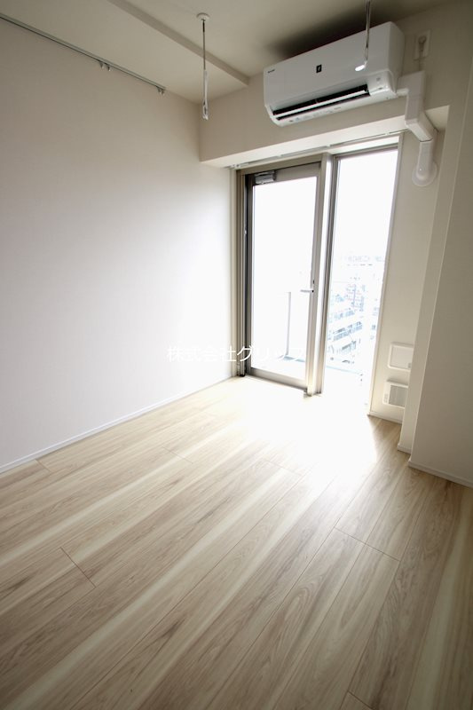 ブランシエスタ横浜高島町の洋室