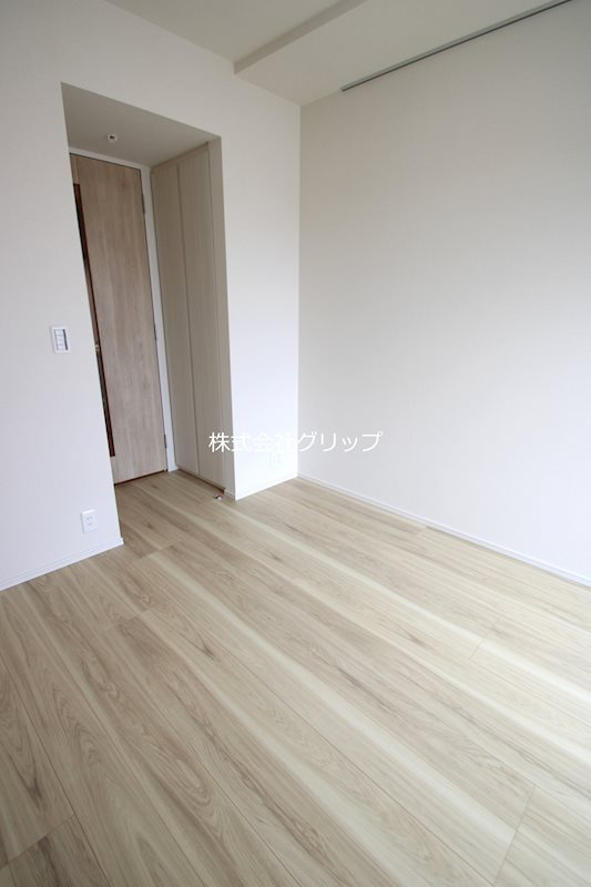 ブランシエスタ横浜高島町の洋室