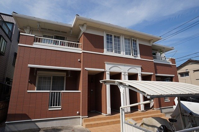 ヴィラ　サカエの外観