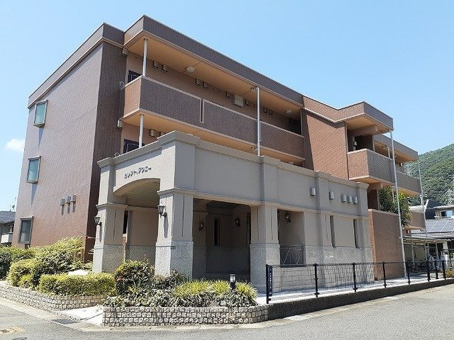 カレント．タウニー