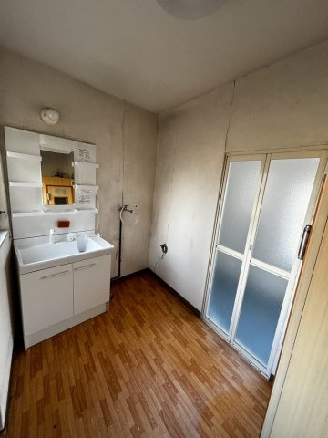 泉佐野市日根野　戸建の脱衣所