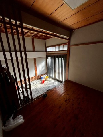 泉佐野市日根野　戸建の玄関