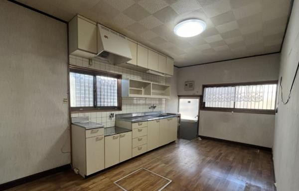 東雲町3丁目　中古戸建のキッチン