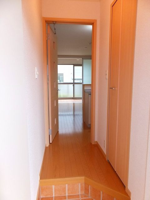 メロウ　ハウスCの玄関