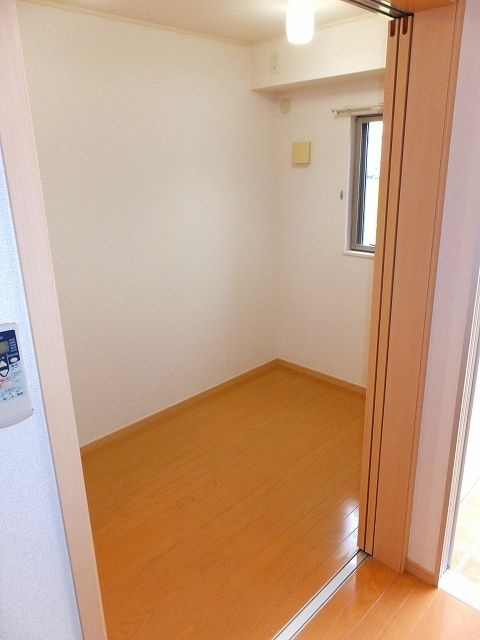 メロウ　ハウスCの洋室