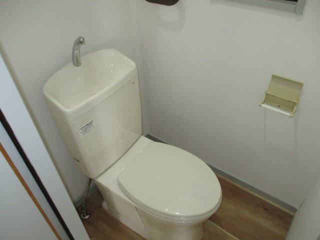 サンビレッジ中村　Ａ棟のトイレ
