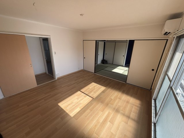 宮前平グリーンハイツの洋室