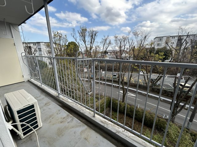 宮前平グリーンハイツのバルコニー
