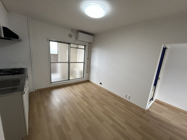 川崎市宮前区けやき平の賃貸マンションの洋室