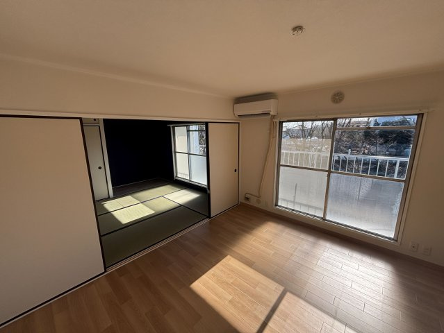 宮前平グリーンハイツの洋室