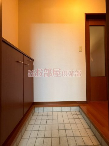 ソフィア小森野B棟の玄関|落ち着いた玄関です