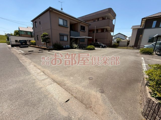 ソフィア小森野B棟の駐車場|駐車場があります