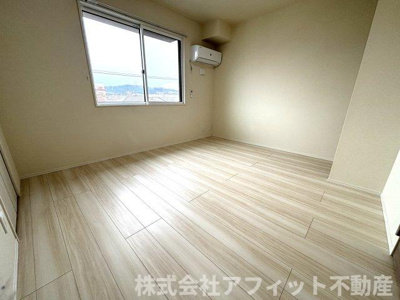 【寝室】 | ソレイユ深津 | 洋室7.1帖