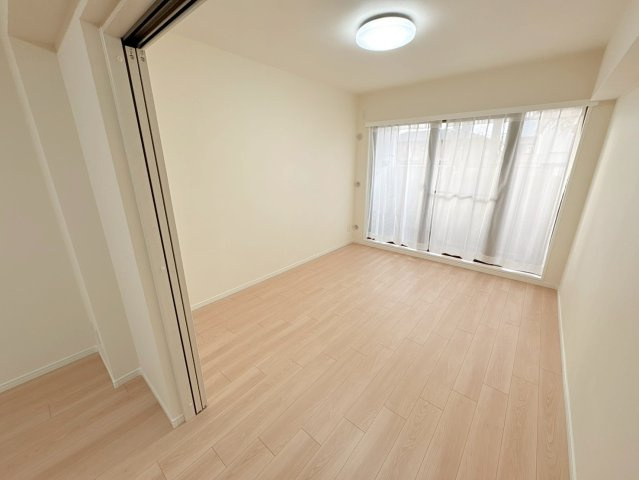 ロイヤル芦屋川の居間・リビング