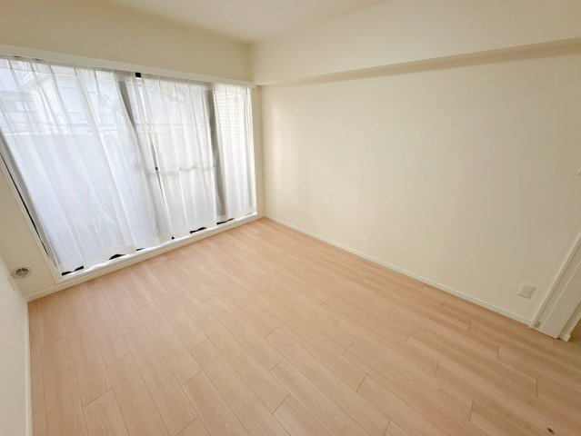 ロイヤル芦屋川の居間・リビング