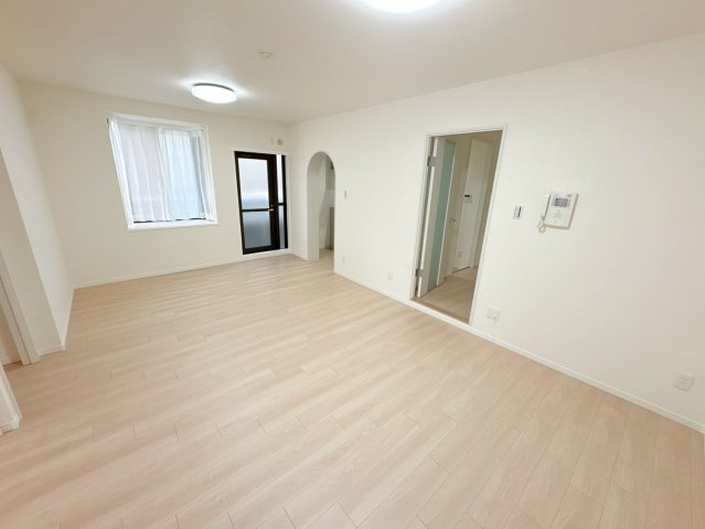 ロイヤル芦屋川の居間・リビング