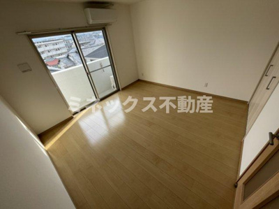 【内装】 | エアフォルク恒久 | 同タイプのお部屋の写真。現況を優先します。