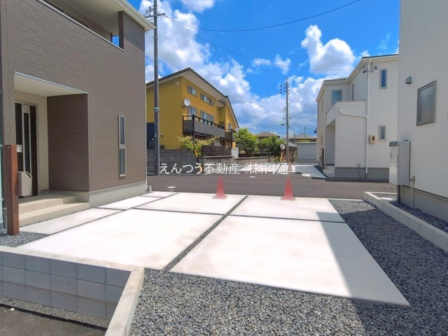 リーブルガーデン東印場町の駐車場