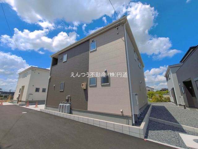 リーブルガーデン東印場町の前面道路含む現地写真