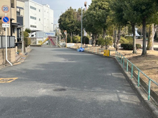 【前面道路含む現地写真】 | 摂津市桜町2丁目　一戸建て