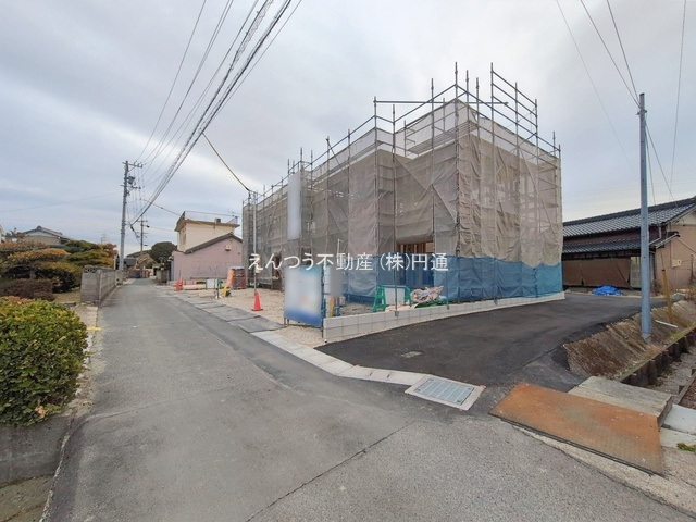 リーブルガーデン東印場町の前面道路含む現地写真