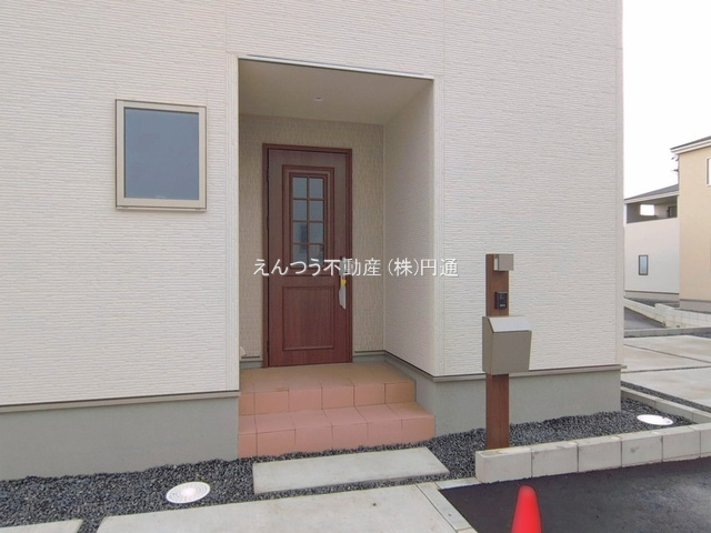リーブルガーデン東印場町の玄関
