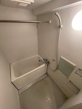 西宮北口プライマリーワンの浴室