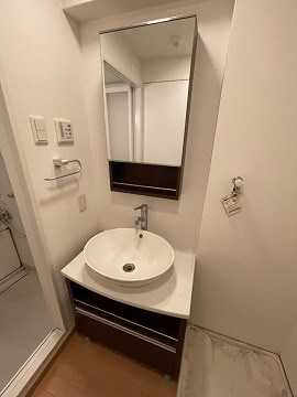 西宮北口プライマリーワンの洗面所