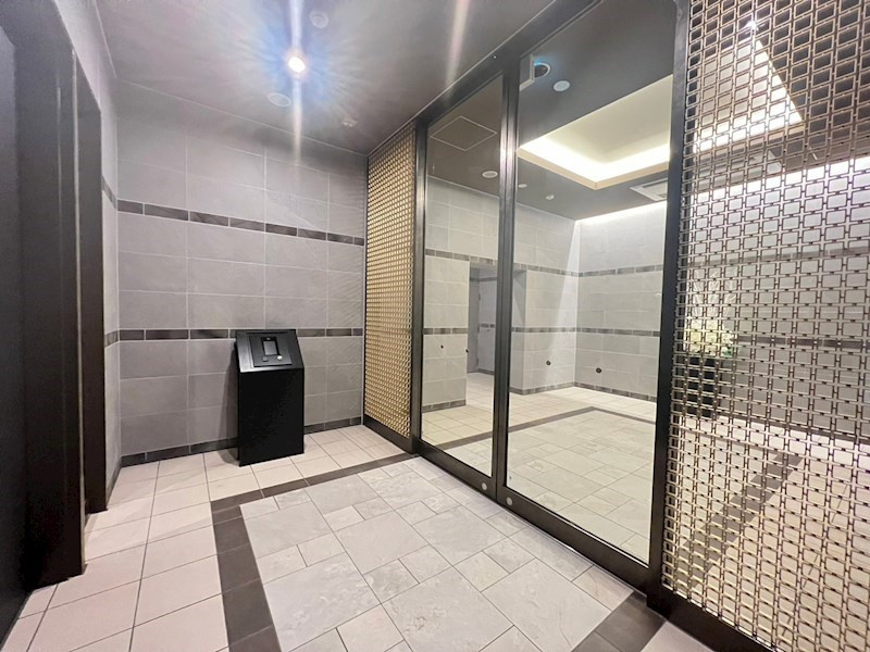 リアライズ天満橋(旧 ディー・グラン北浜東)のロビー