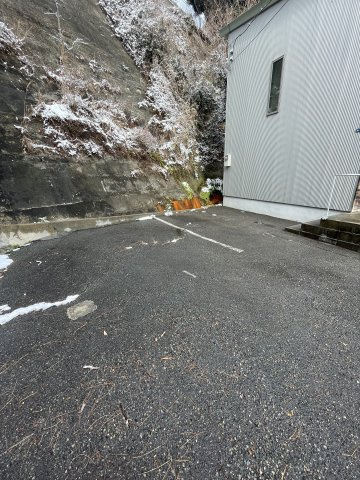 Y's house 禅昌寺13の駐車場
