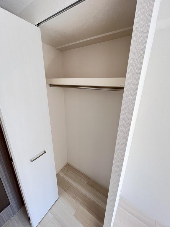 大阪市城東区今福南１丁目の賃貸マンションの収納